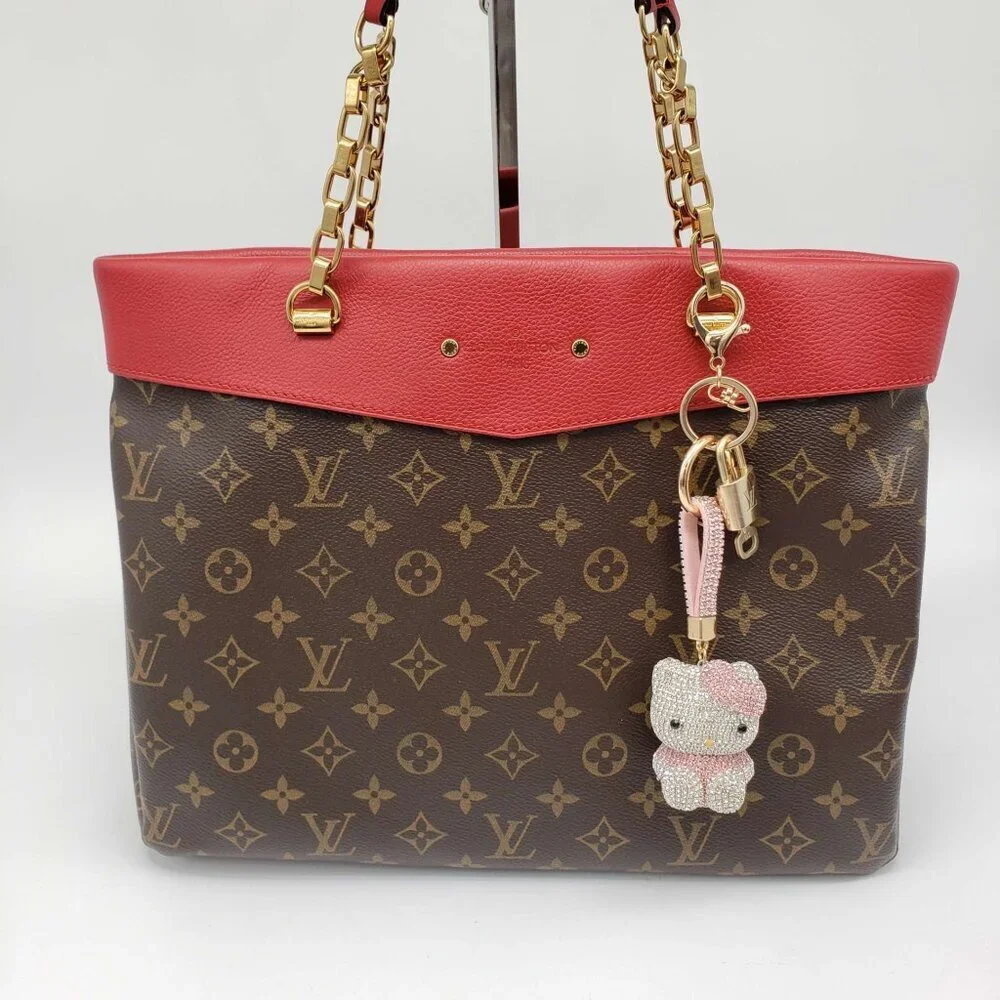 Authentic Louis Vuitton Gold Lock 🔒 Keychain Bag Unbranded Hello Kitty Charm LV